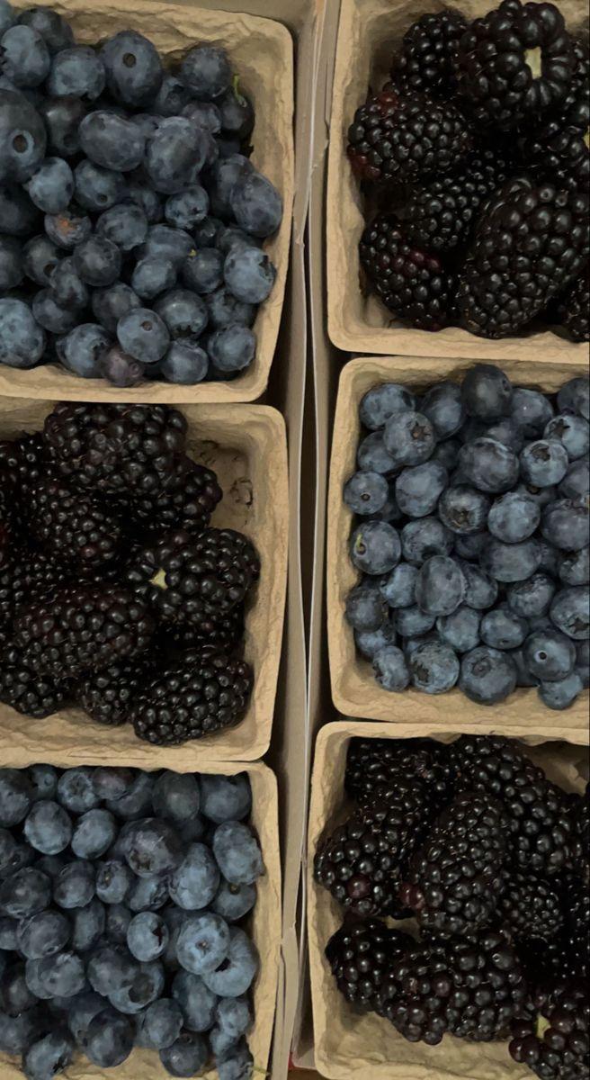 Berry Jubilee: Nature's Sweet Mix
